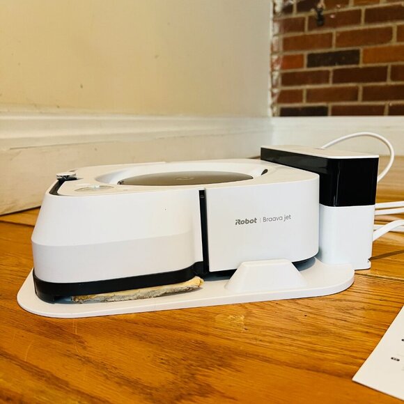 iRobot Braava M6 Wi-Fi Connected Robot Mop m6110 Smart Mapping (611020) Works - Picture 4 of 16